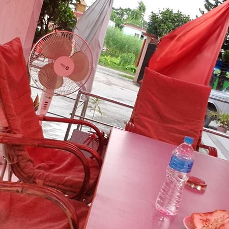 London House Resort Biratnagar Esterno foto