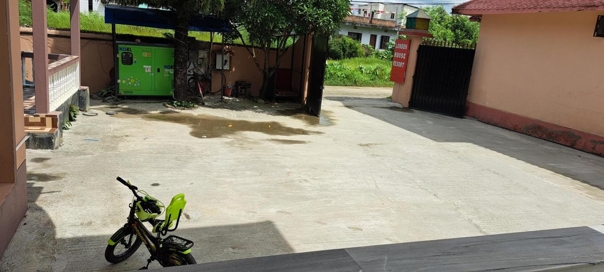 London House Resort Biratnagar Esterno foto